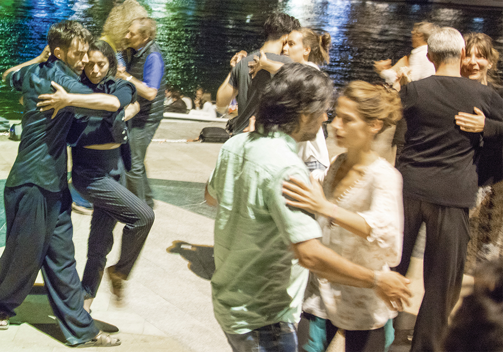 On ne devient pas un grand danseur de Tango par la technique. C'est la passion, la capacité à oser se laisser emporter qui fait les meilleurs Tangueros.