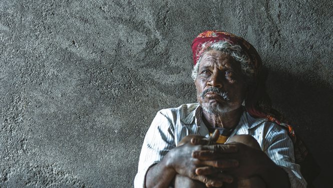 Haribhau Kumbhekar n'est plus le même... Comme des milliers d'agriculteurs, cet indien de l'État du Maharashtra a été intoxiqué par les pesticides © Atul Loke / Panos Pictures