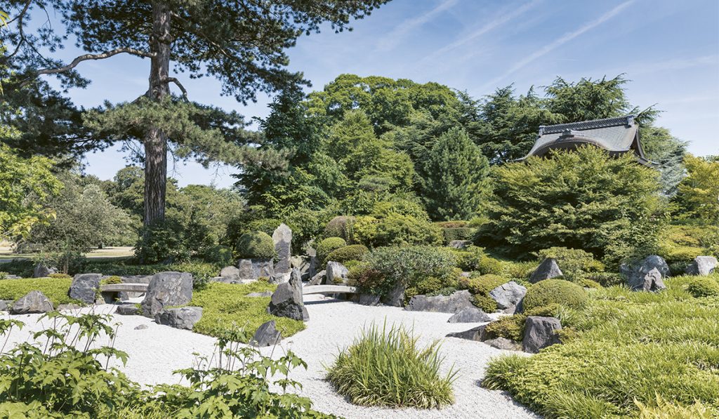 Jardin japonais. L'arche a été créée en 1910 dans un style architectural inspiré du XVIe siècle