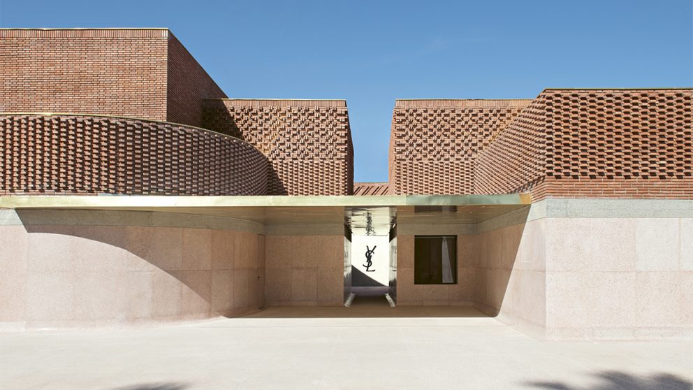 Façade est du musée Yves Saint Laurent de Marrakech. © Nicolas Mathéus