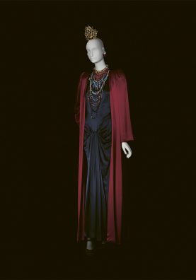 Ensemble de soir long © Musée Yves Saint Laurent Paris / Alexandre Guirkinger