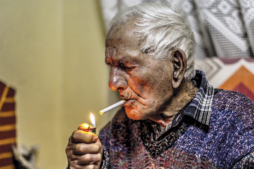 Les maladies liées au grand âge sont rares parmi les très vieux habitants d’Ikaria. Ils restent souvent actifs et alertes jusqu’à leur dernière heure.