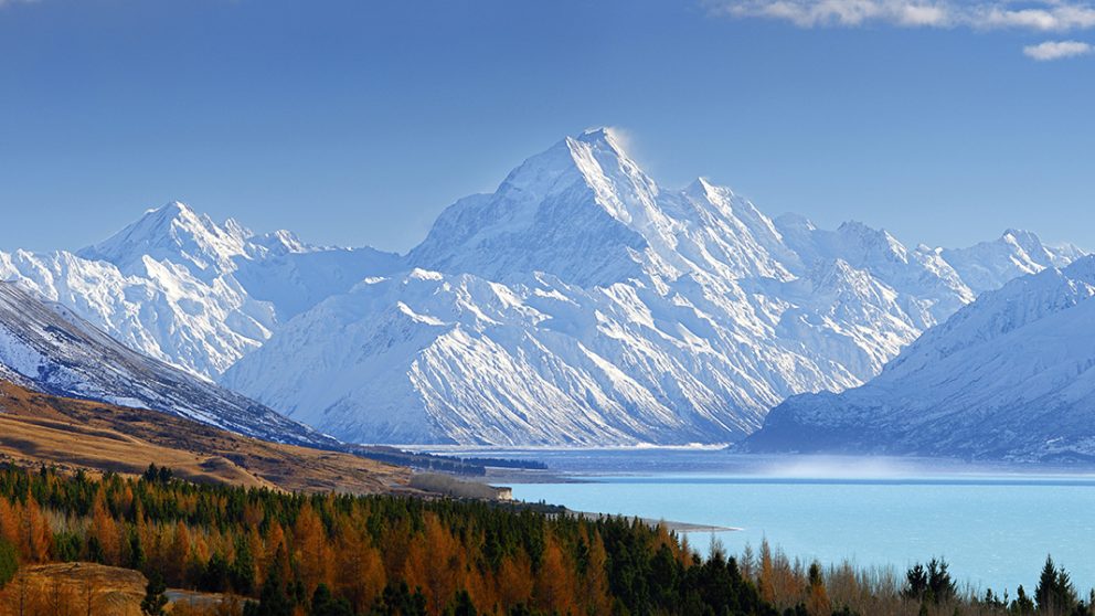 Aoraki / Mont Cook. Deux noms pour la plus haute montagne de Nouvelle-Zélande. Un prénom maori et un hommage à James Cook, qui fut le premier Européen à explorer les côtes.