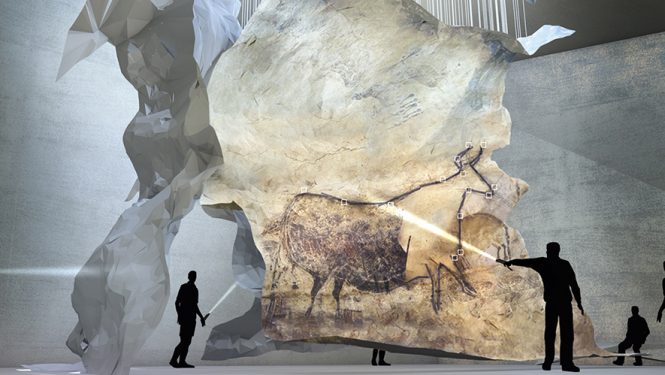 Un plongeon dans la Préhistoire. Une zone de Lascaux IV est spécialement consacrée aux explications à partir de quelques exemples de peintures rupestres.