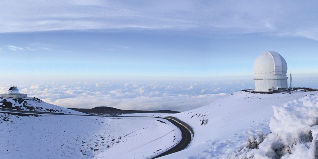 Un hiver à Hawaii. Quand vient le mois de mars, on peut skier le matin et surfer l’après-midi.