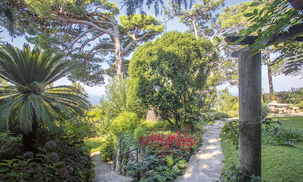 Le jardin de la Villa San Michele. Il a reçu le prix du plus beau jardin d’Italie en 2014.