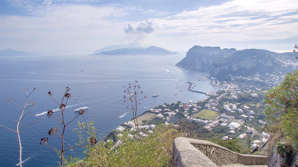 Dédale de près de 1 000 marches. L’escalier phénicien a longtemps été le seul moyen d’accès entre les hauteurs de l’île et le port de Capri.