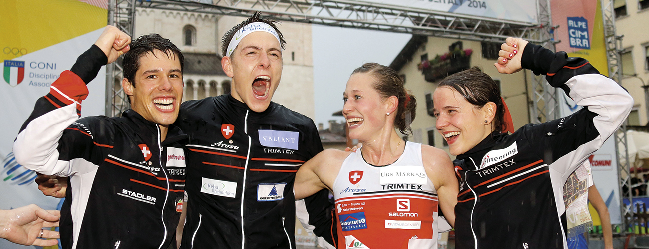 Judith Wyder. Gagnante de l'épreuve sprint aux championnats du monde 2014, Judith Wyder (en maillot) est la nouvelle star de la course d'orientation en Suisse.