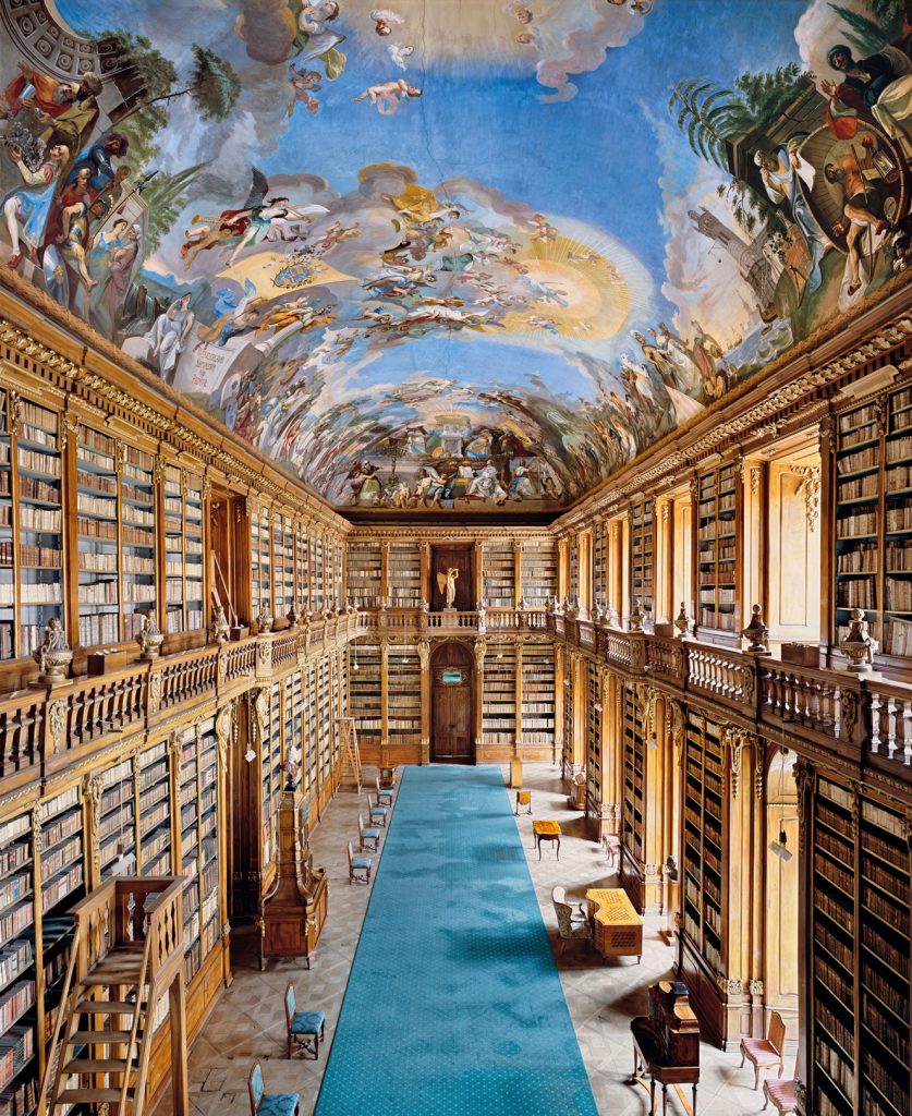 Les livres en images d’Ahmet Ertug. La bibliothèque du monastère de Strahov à Prague.