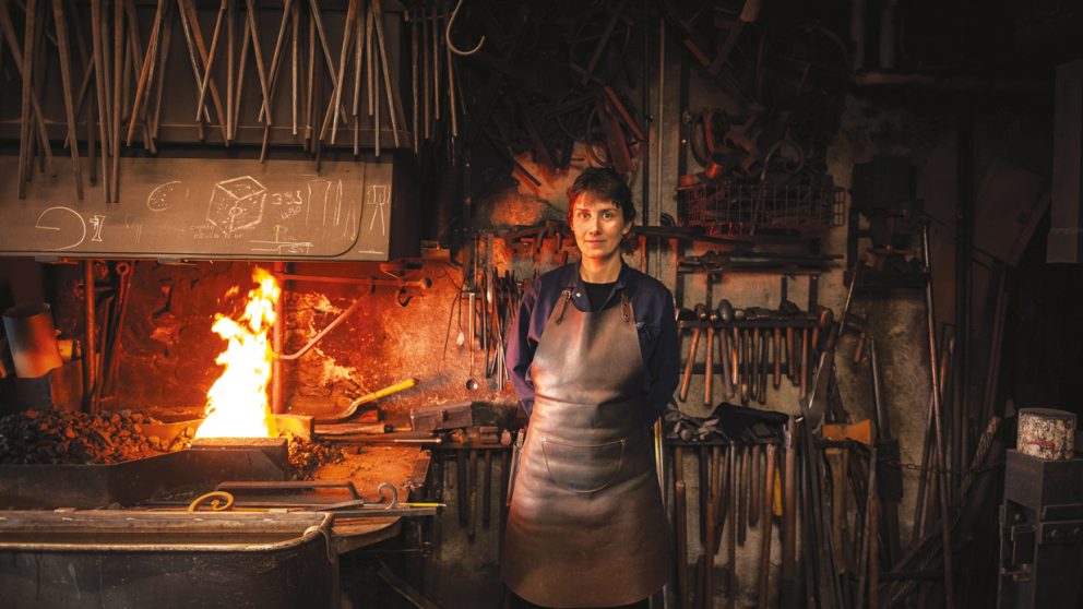 Bertille Laguet, une designer qui voue une passion au métal.