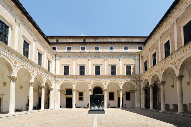La cour intérieure du Palazzo Ducale d’Urbino.