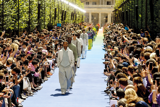 Défilé par Virgil Abloh à Paris en 2018.