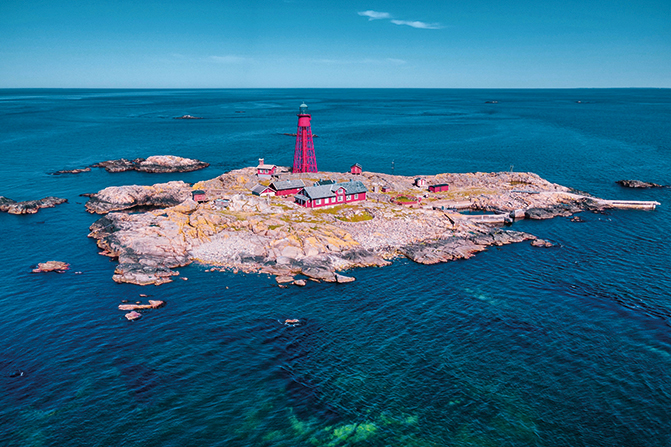 Le phare de l’île de Hamneskär.