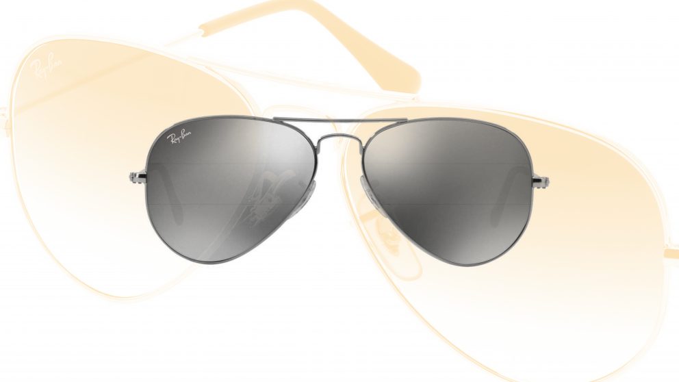 Une paire de Ray-Ban Aviator.