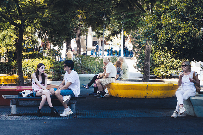 Le parc de la plaza Güemes.