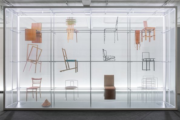 Deux vues de l’exposition au Grassi Museum à Leipzig et au mudac à Lausanne.