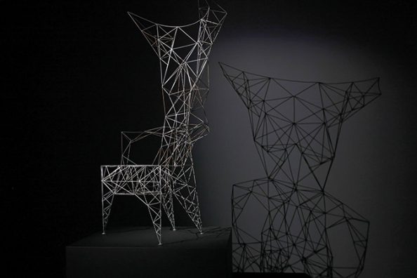 La mise en scène de Robert Wilson.
